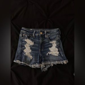 American Eagle medium dark wash denim shorts